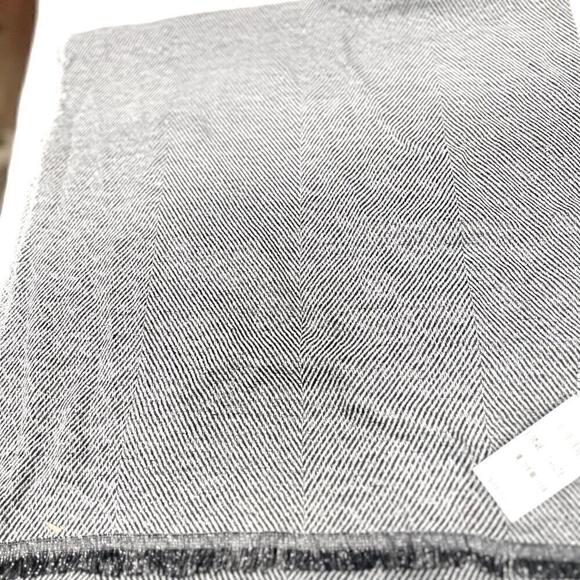 INC International Concepts Two-Tone Shine Scarf Wrap, Black/White One Size - Picture 6 of 6